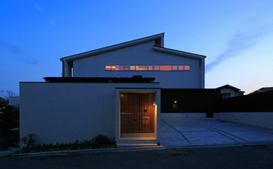 京都の設計事務所の注文住宅「眺めのいい窓」アーキシップス